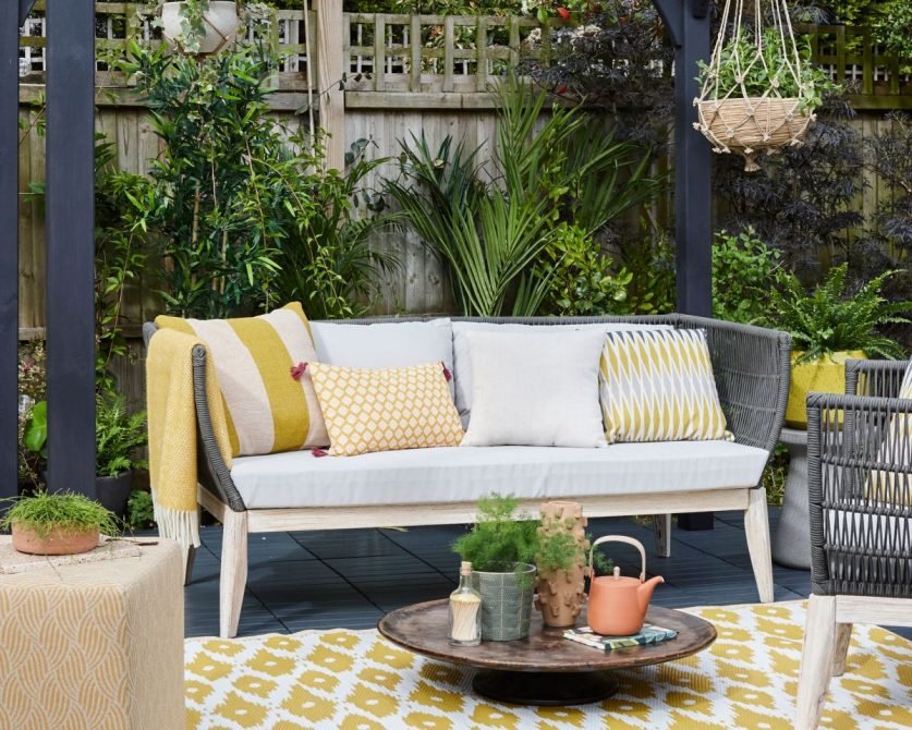 outdoor cushions